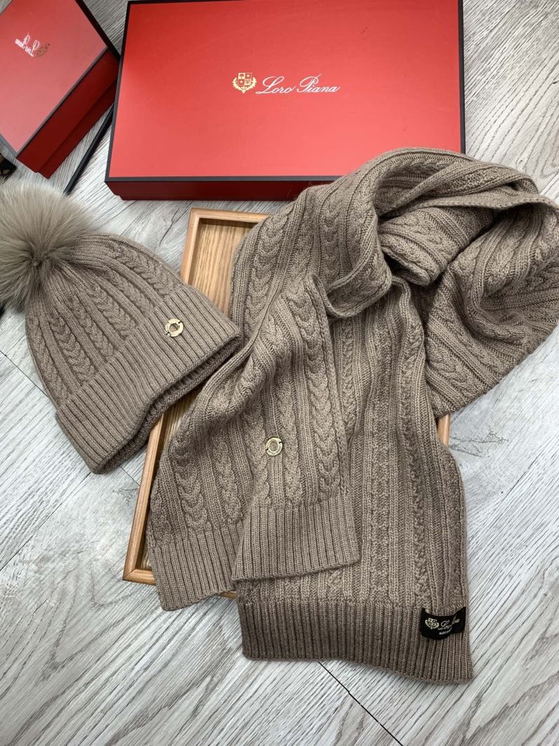 Love Piana Caps Scarfs